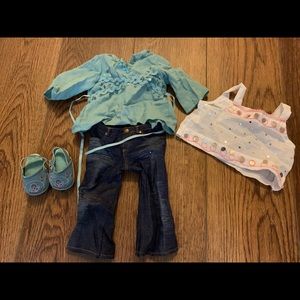 Different American Girl outfits!